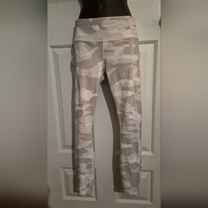 Athleta Neutral Camo Leggings in Light Gray & Cream